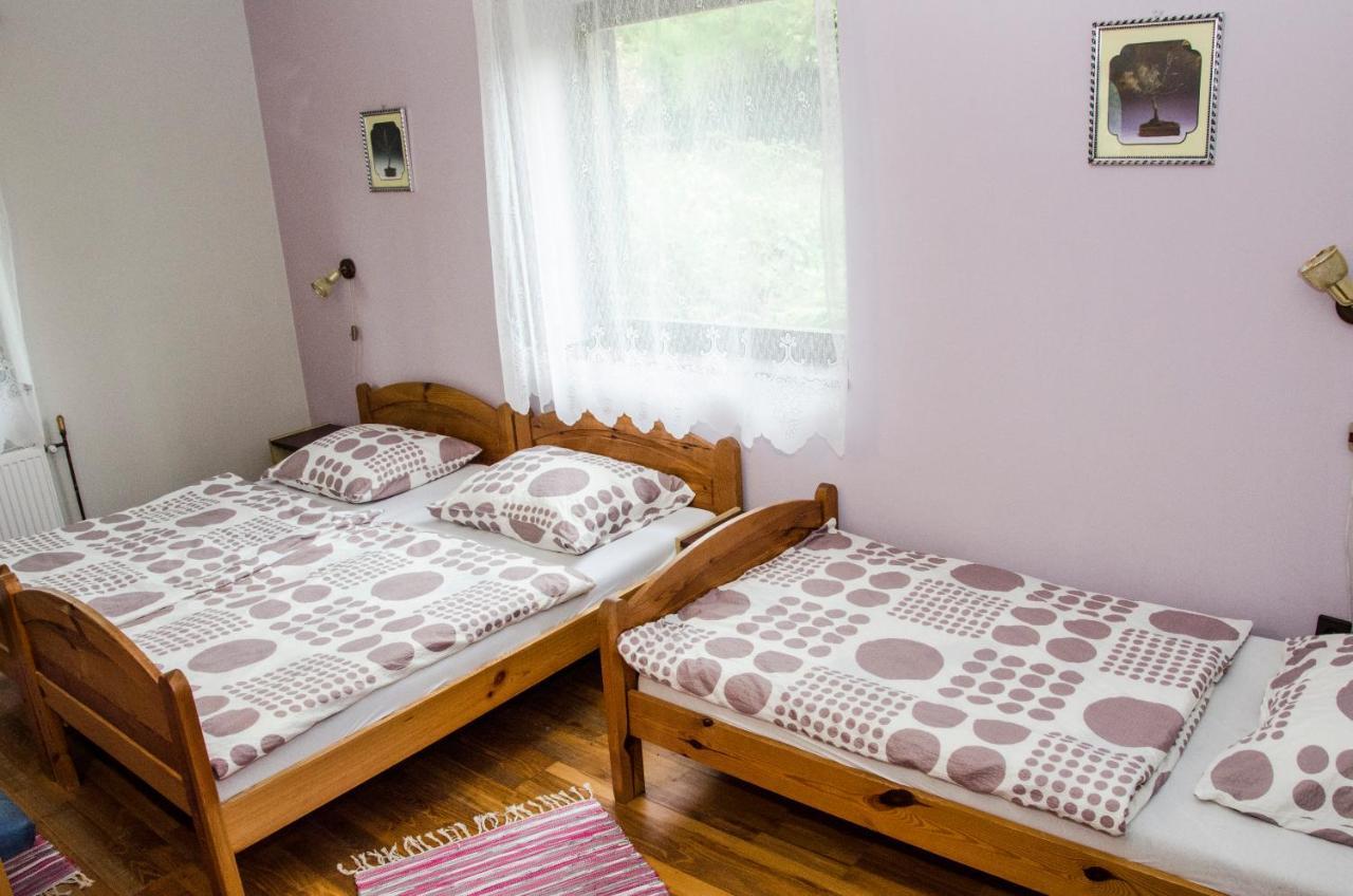 Pigál Panzió Bed and Breakfast Badacsonyörs Esterno foto
